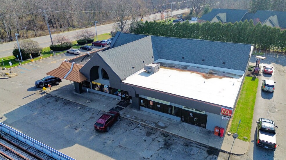 7518 Lapeer Rd, Davison, MI for lease - Building Photo - Image 2 of 5