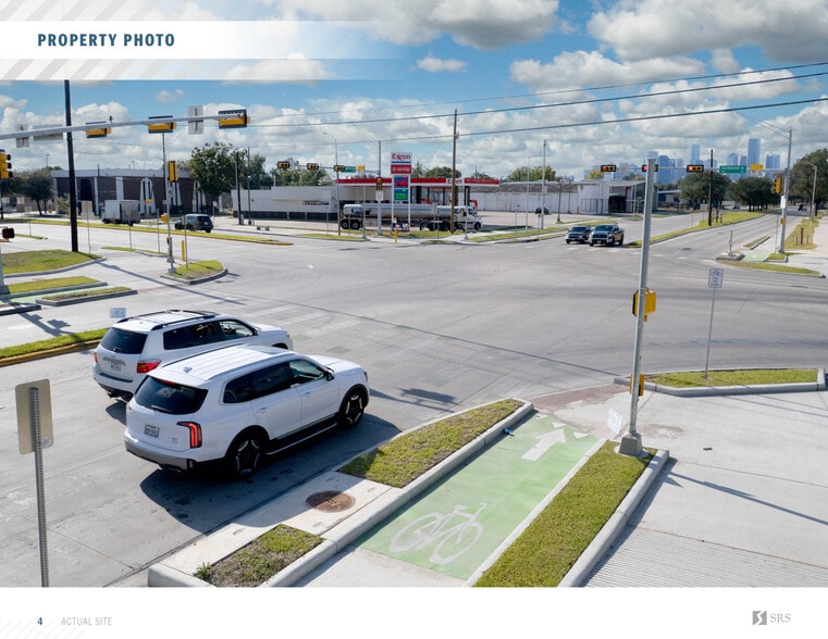 4624 Navigation Blvd, Houston, TX for sale - Building Photo - Image 3 of 9