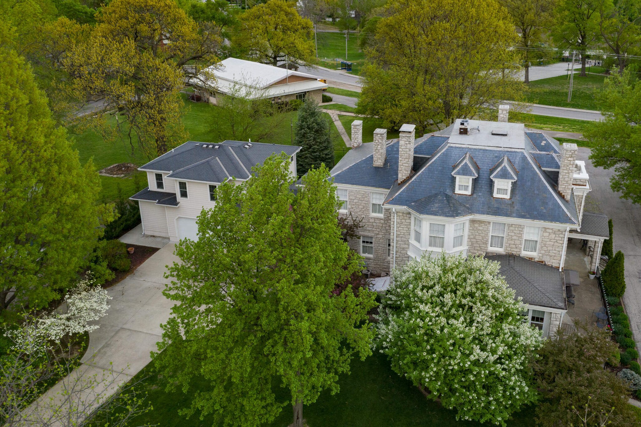 1 Hawthorne Pl, Independence, MO for sale Building Photo- Image 1 of 1