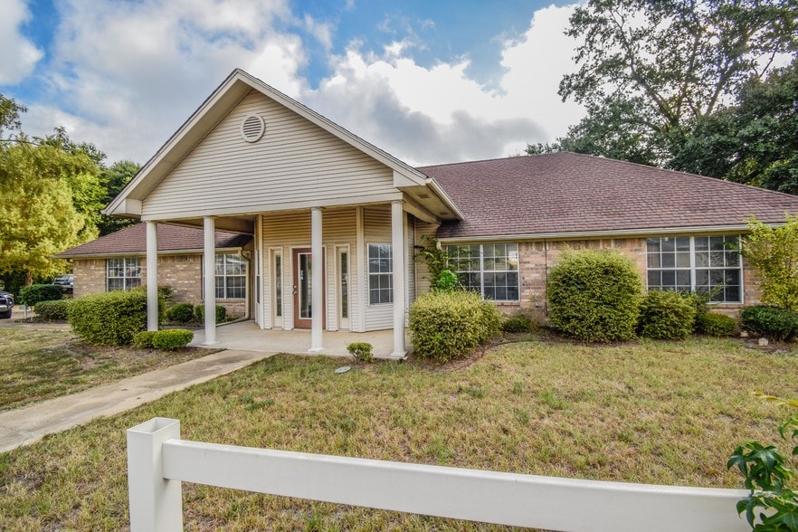 511 N Northeast Loop 323, Tyler, TX for lease - Building Photo - Image 2 of 38