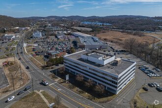 100 Mill Plain Rd, Danbury, CT - aerial  map view