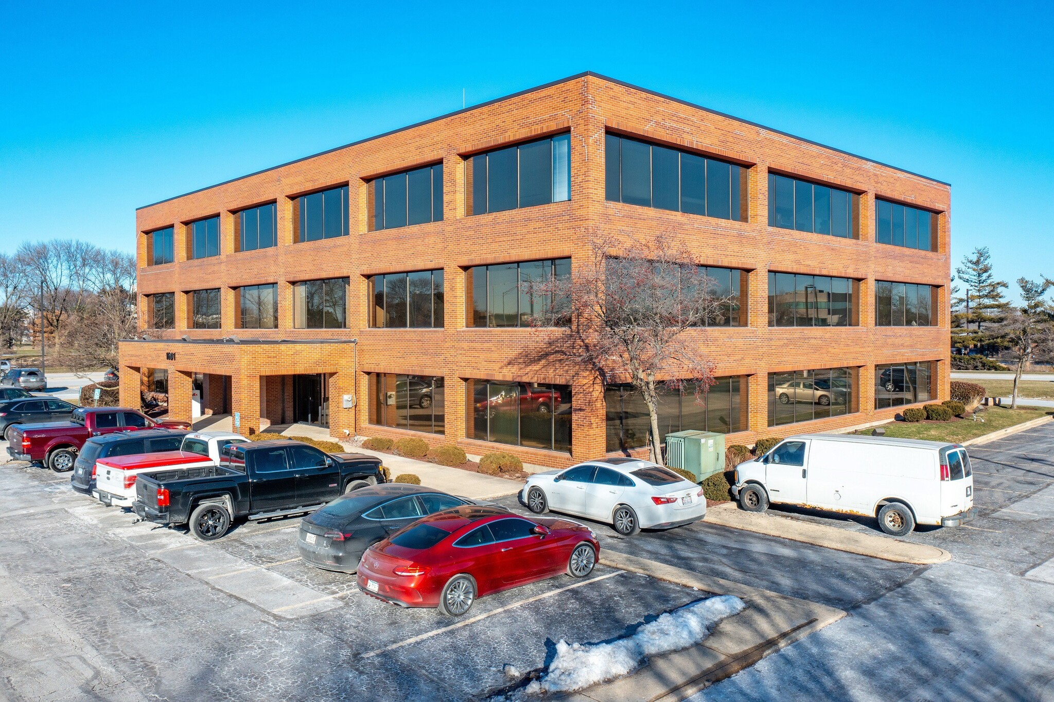 1601 Bond St, Naperville, IL for lease Building Photo- Image 1 of 9