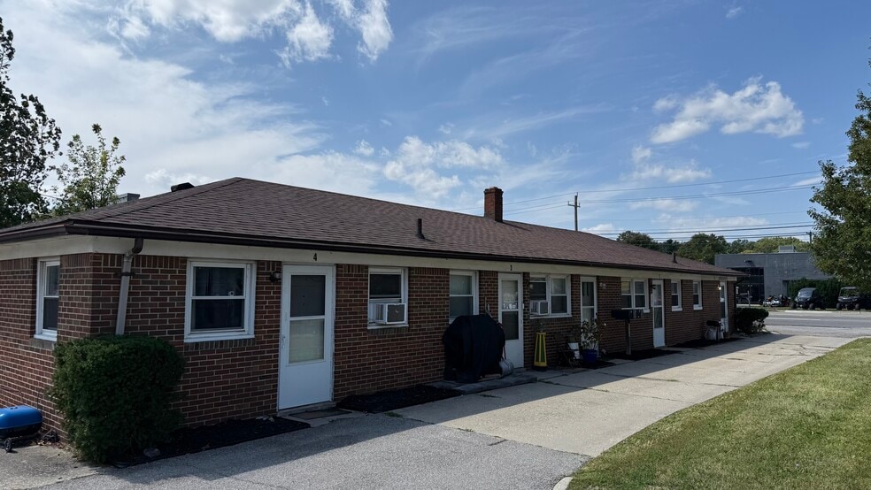 Tel Elm Portfolio portfolio of 3 properties for sale on LoopNet.com - Building Photo - Image 2 of 17