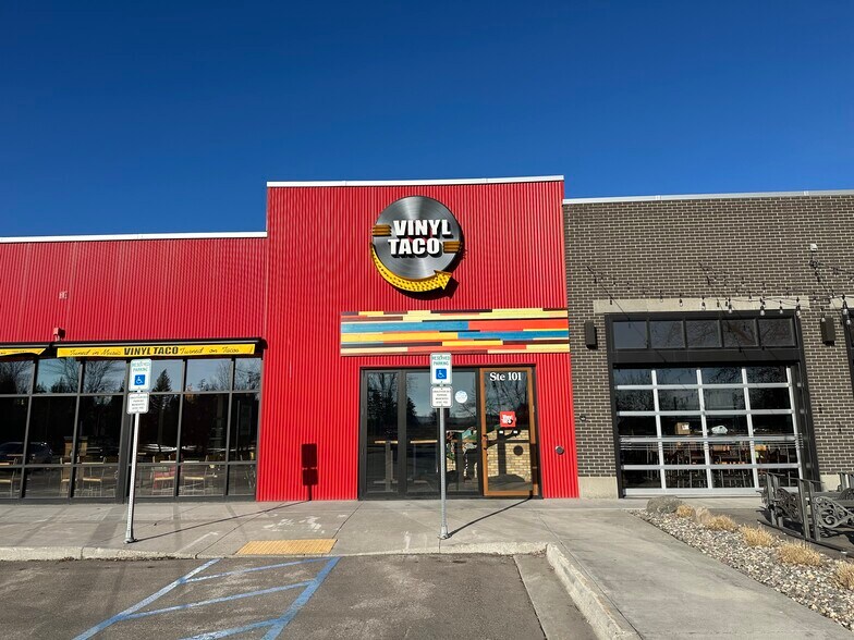 1970 S Columbia Rd, Grand Forks, ND for sale - Building Photo - Image 2 of 19