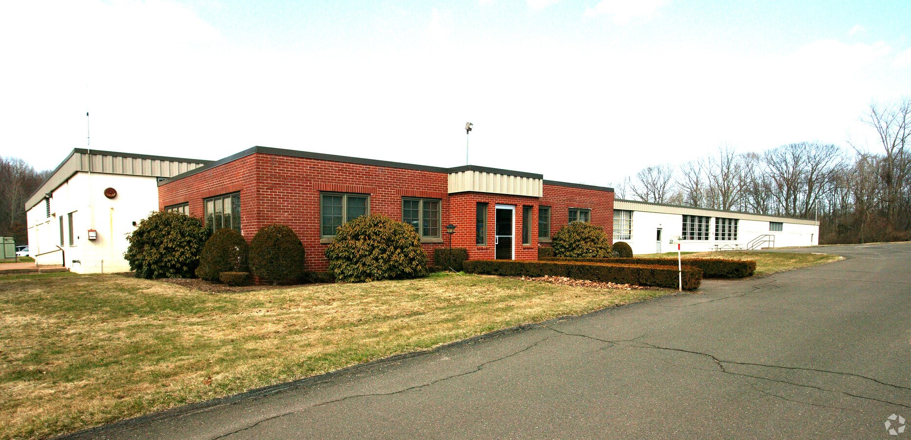 1280 Newfield St, Middletown, CT 06457