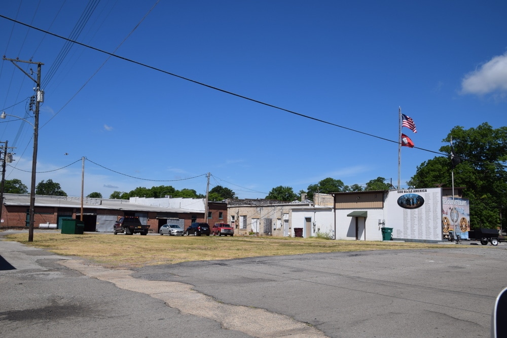 402 S Main St, Bald Knob, AR 72010