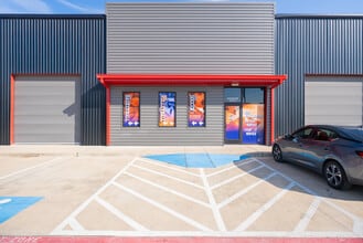 40190 Bus US-290, Waller, TX for lease Interior Photo- Image 2 of 9