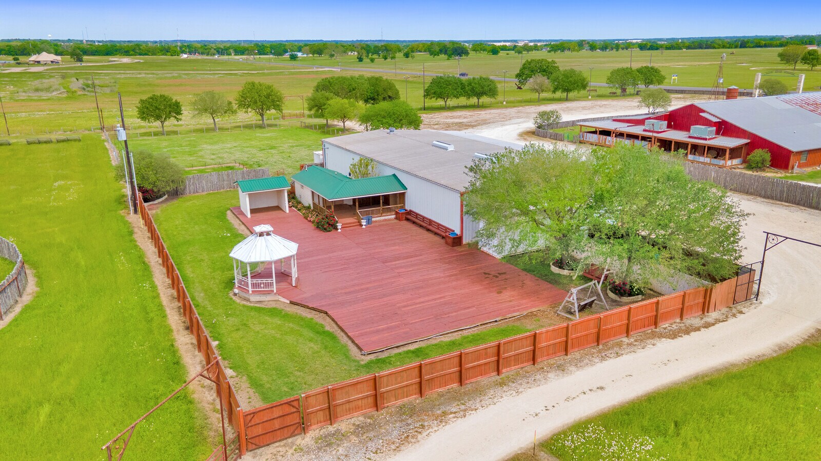 2692 Highway 105 W, Navasota, TX 77868 Event Center & Banquet Hall