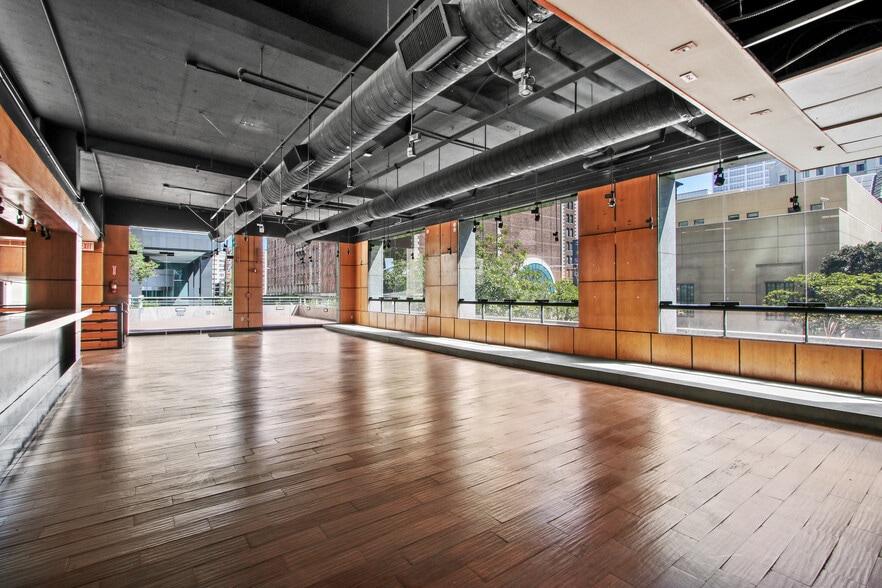 601 W 5th St, Los Angeles, CA for lease - Interior Photo - Image 3 of 19