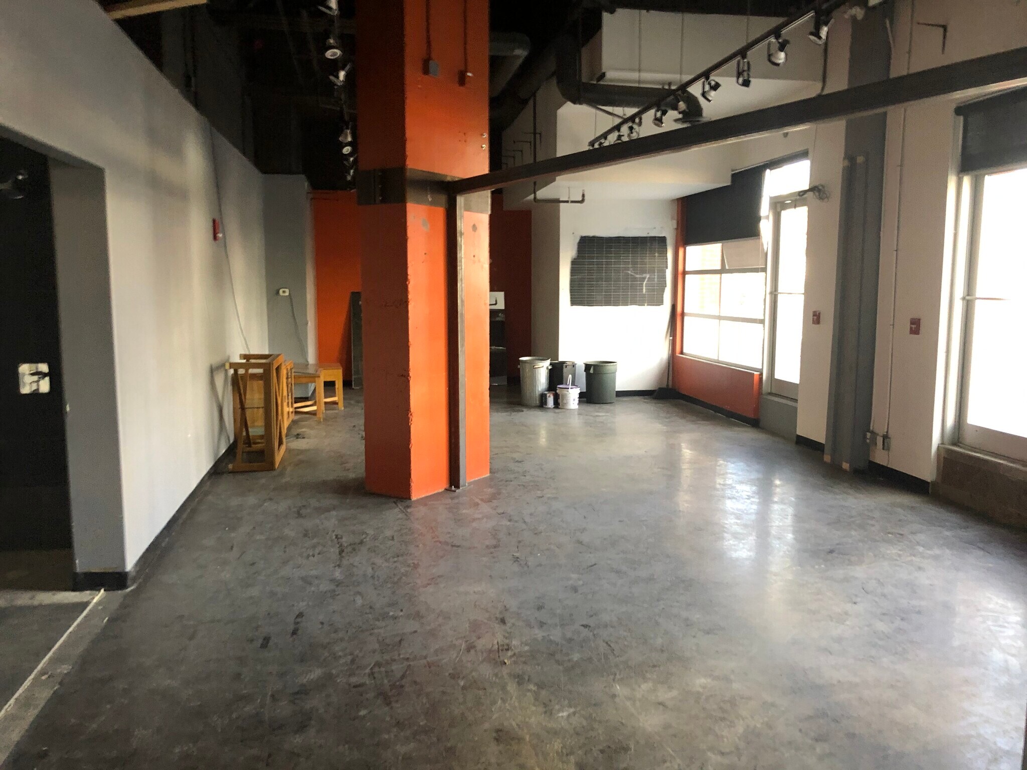 1053 10th Ave SW, Calgary, AB for sale Interior Photo- Image 1 of 1