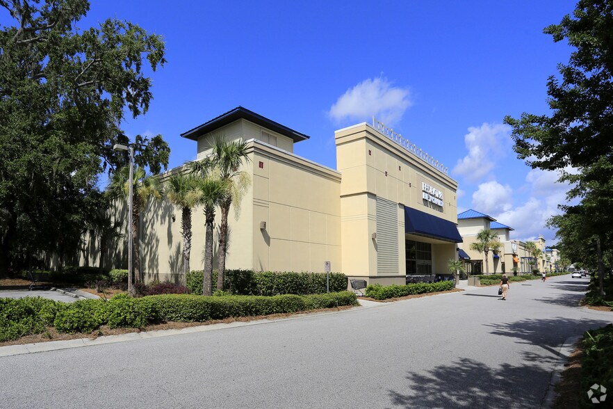 1460 Fording Island Rd, Bluffton, SC for sale - Primary Photo - Image 1 of 1