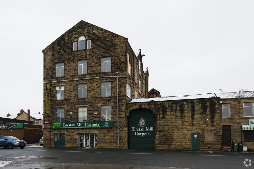 Bradford Rd, Batley for sale - Primary Photo - Image 1 of 4
