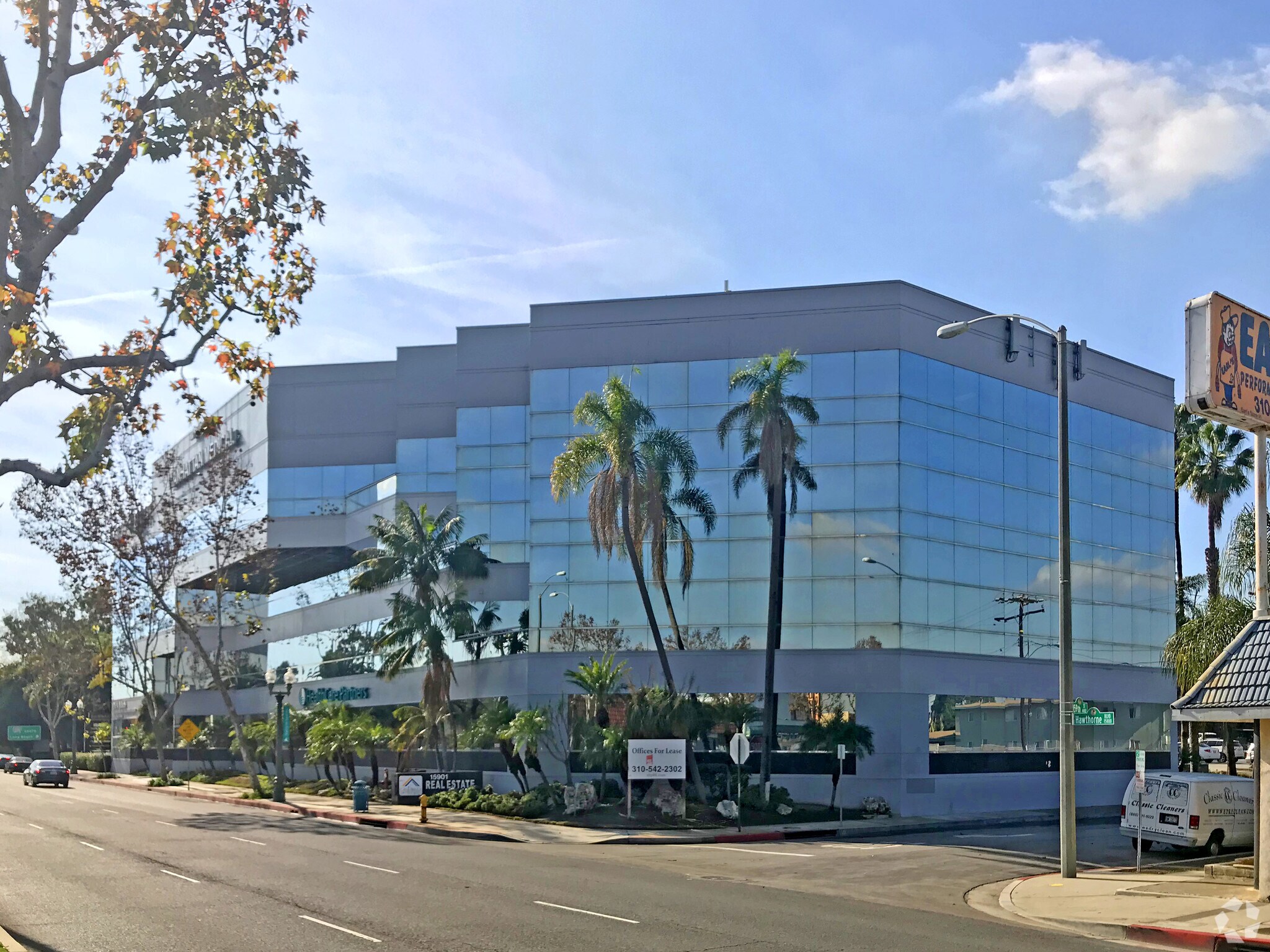 33 28 Northern Blvd - zuup5x6