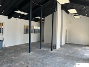 2708-2716 Via Cascadita, San Clemente, CA for lease Interior Photo- Image 2 of 4