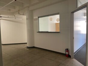 155 W Washington Blvd, Los Angeles, CA for lease Interior Photo- Image 2 of 8