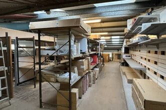 Brook Rd, Wimborne for lease Interior Photo- Image 2 of 6