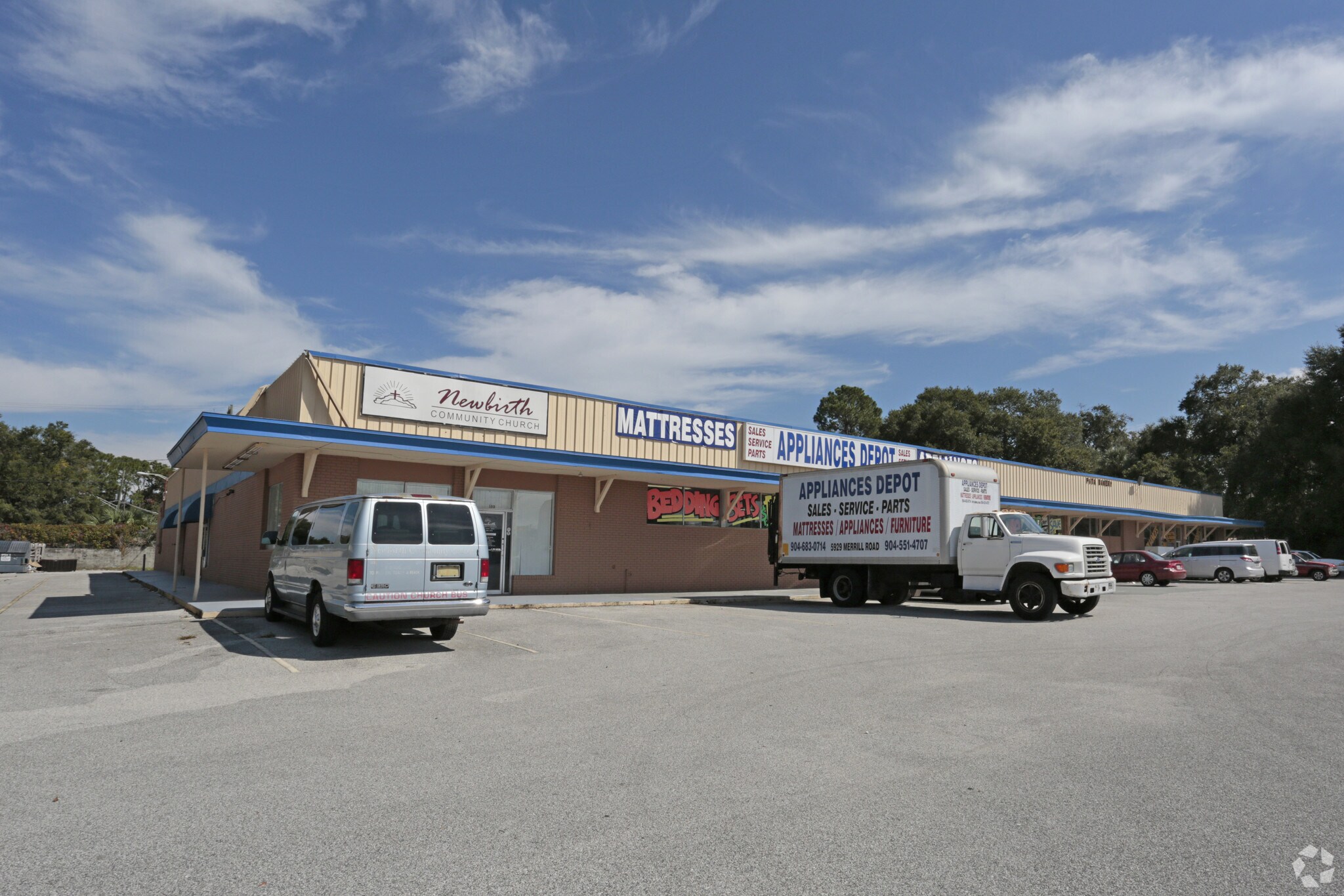 59075933 Merrill Rd, Jacksonville, FL, 32277 Retail Space For Lease