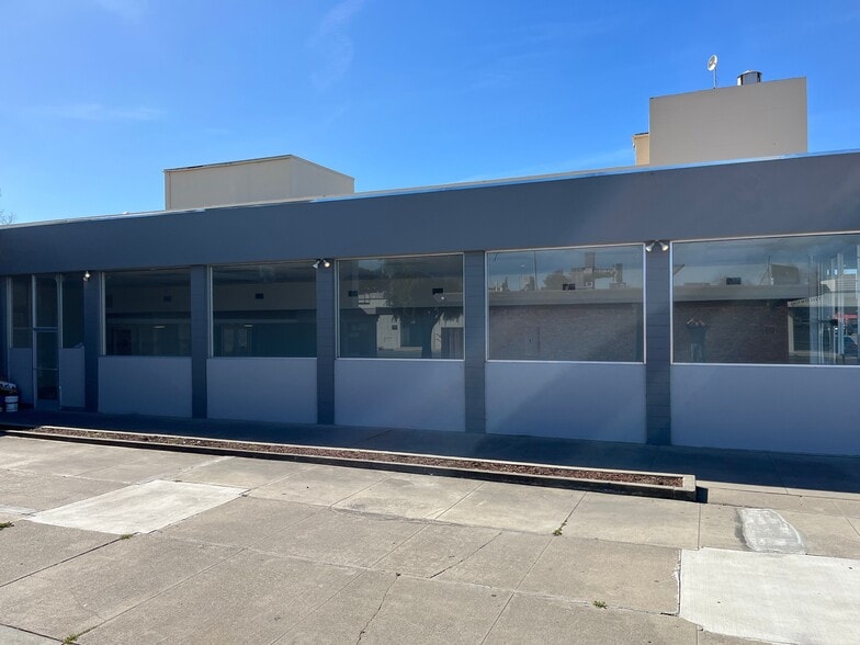 908 1/2 S Main St, Salinas, CA for lease - Building Photo - Image 3 of 9