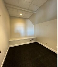 2000 Post Rd, Fairfield, CT for lease Interior Photo- Image 2 of 5