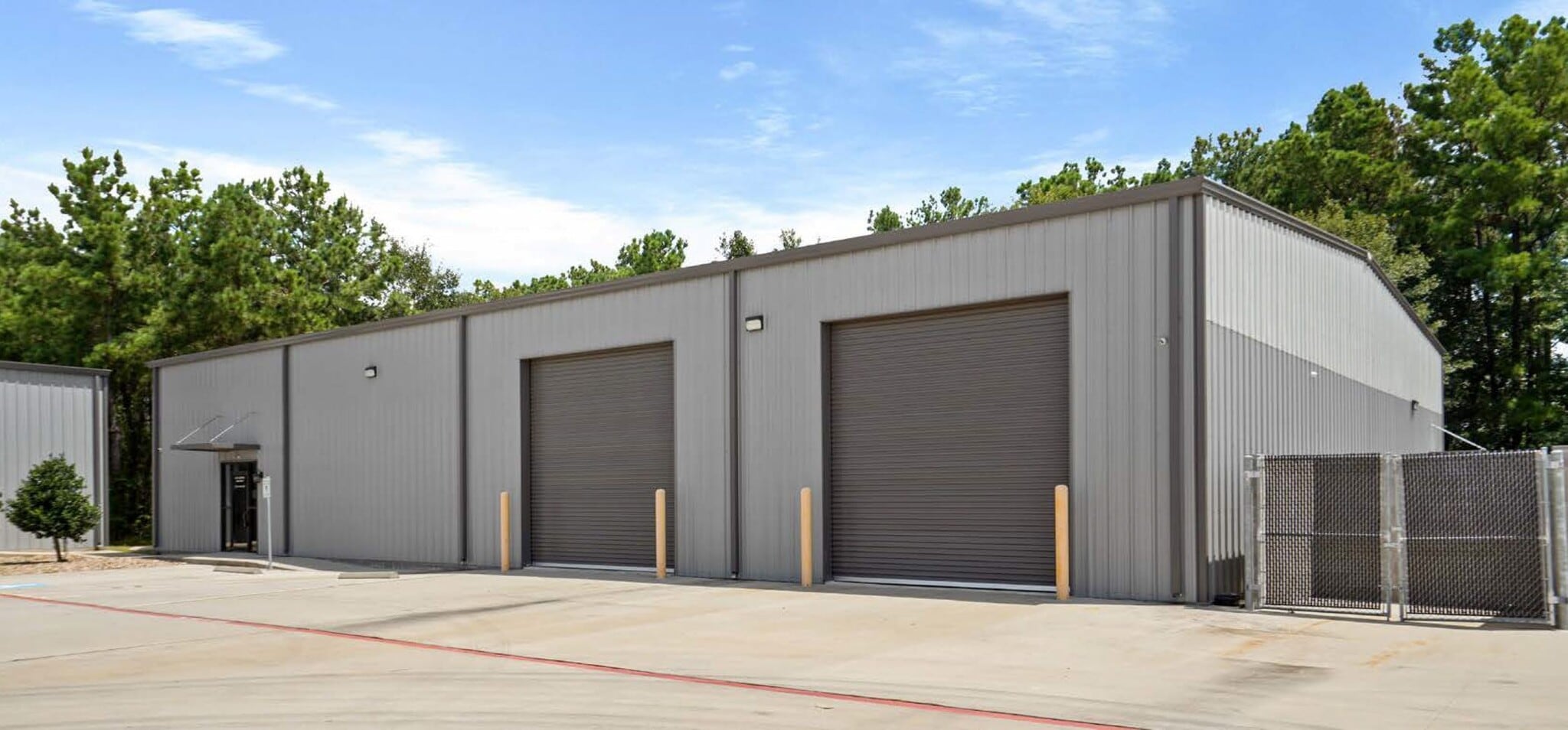 806 Gladstell St, Conroe, TX for lease Building Photo- Image 1 of 8