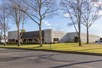 More details for 100 Colin Dr, Holbrook, NY - Industrial for Sale