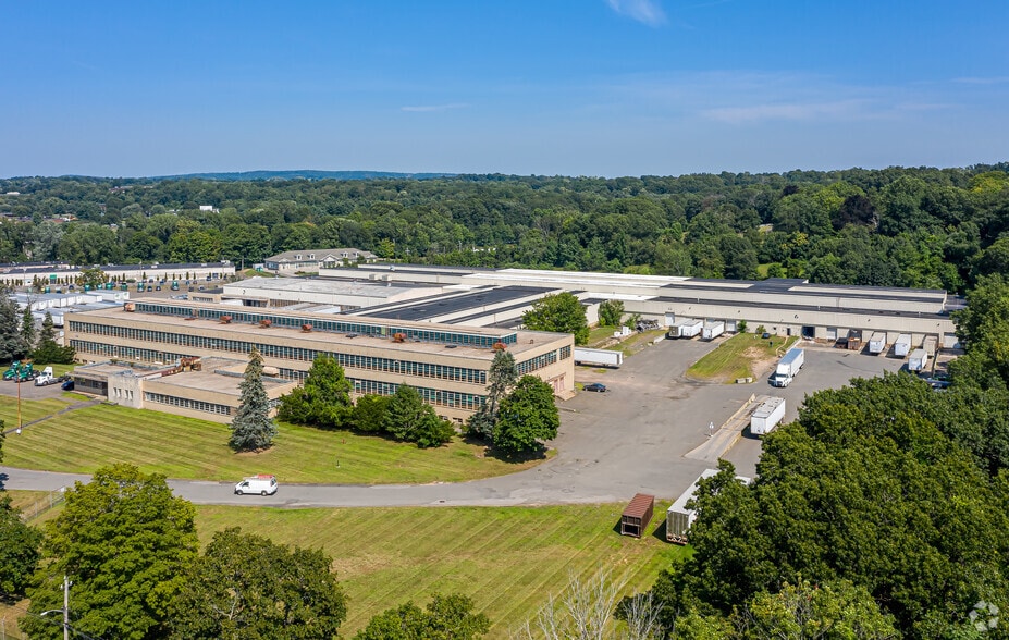 718 N Colony Rd, Wallingford, CT for sale - Primary Photo - Image 1 of 1