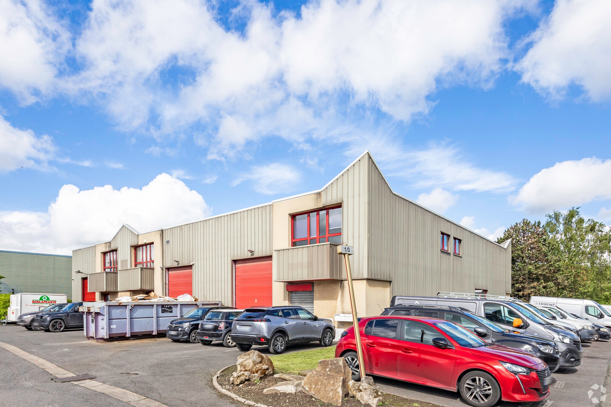 10 Rue Boris Vian, SAINT-OUEN-L'AUMONE for sale Primary Photo- Image 1 of 19