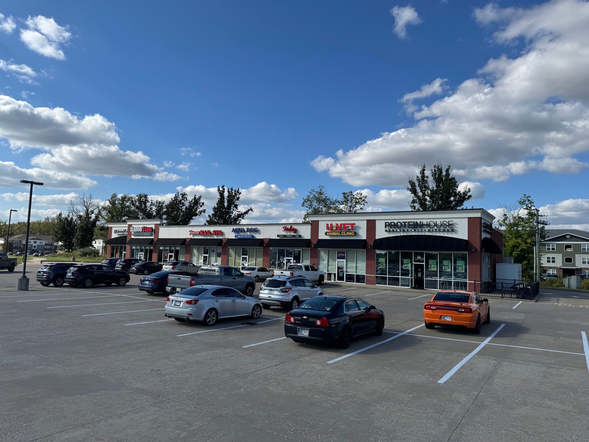 8680 High Point Dr, Newburgh, IN for lease Building Photo- Image 1 of 3