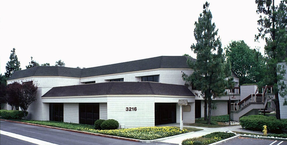 Rosemead Springs Office Park portfolio of 7 properties for sale on LoopNet.com - Building Photo - Image 2 of 7