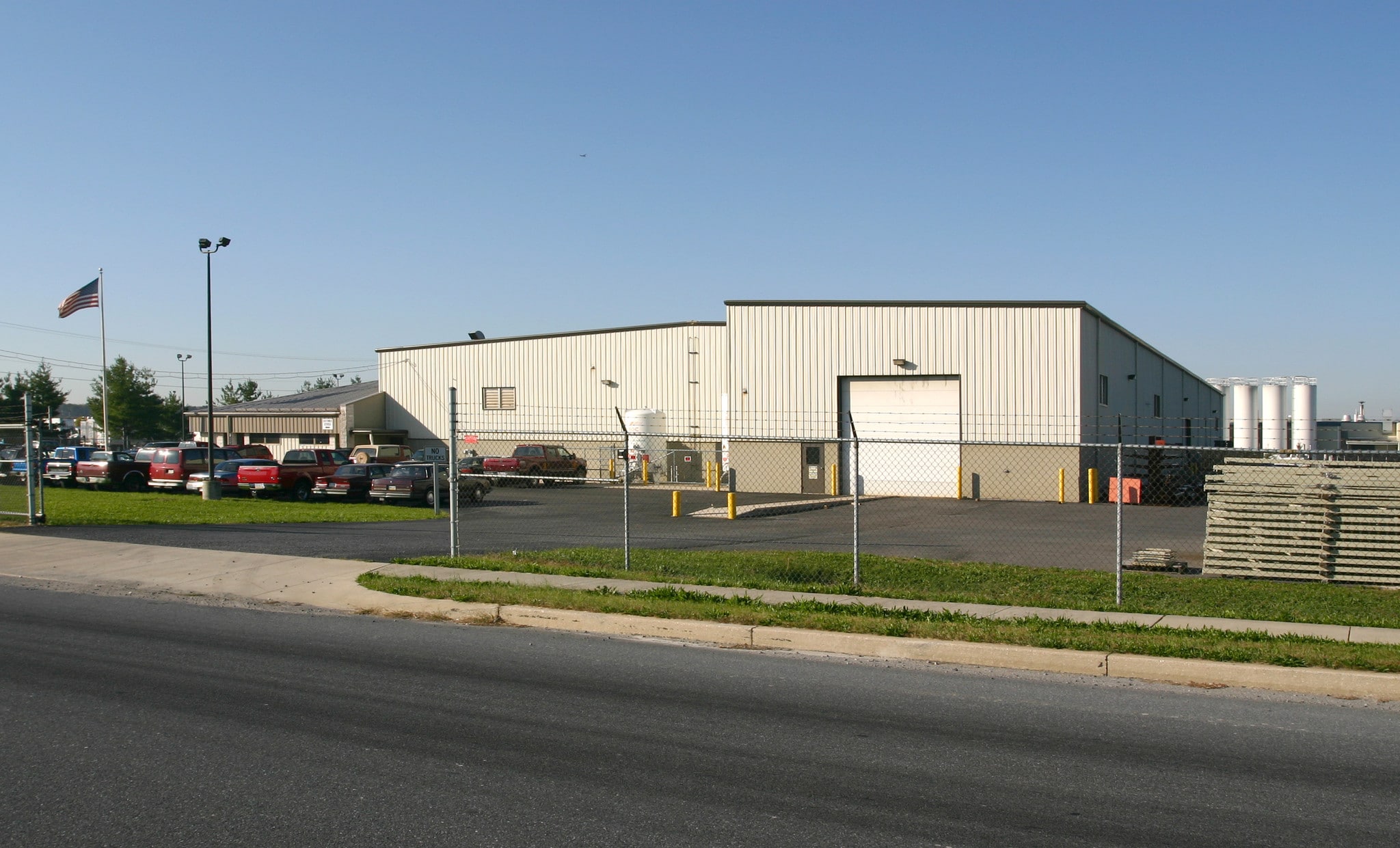 1610 Industrial Dr, Carlisle, PA for sale Primary Photo- Image 1 of 2