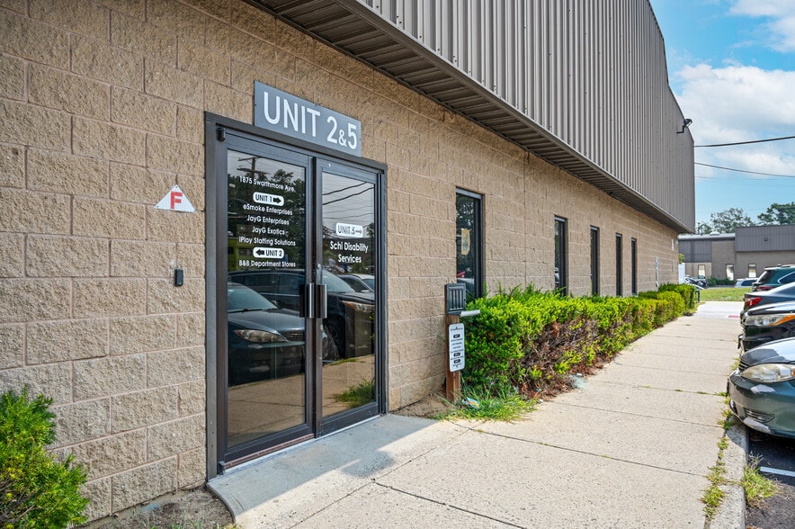 1875 Swarthmore Ave, Lakewood, NJ for lease - Building Photo - Image 3 of 10
