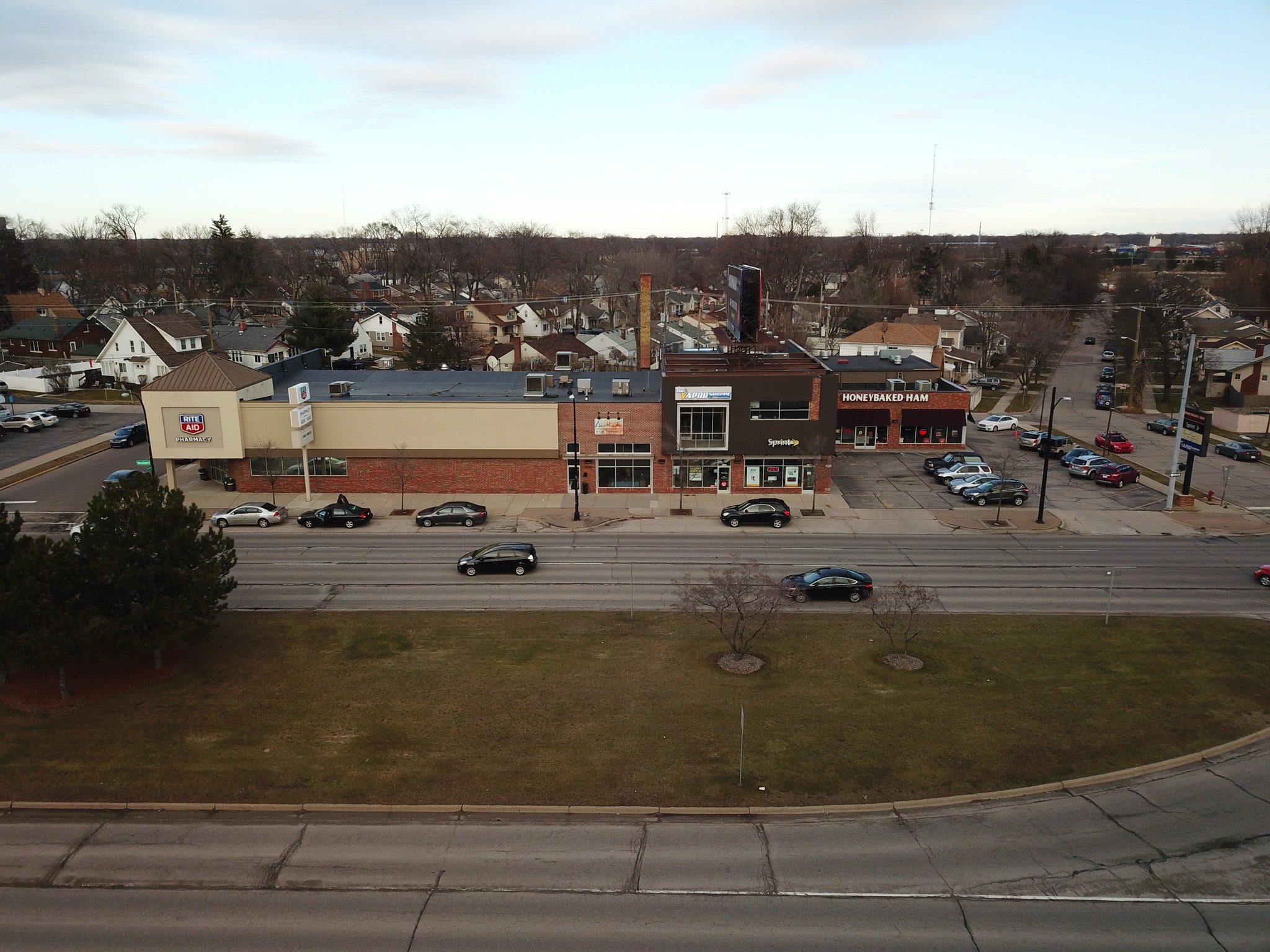 2230422346 Woodward Ave, Ferndale, MI 48220 Rite Aid Anchored Center
