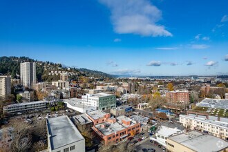 735 SW 20th Pl, Portland, OR - aerial  map view