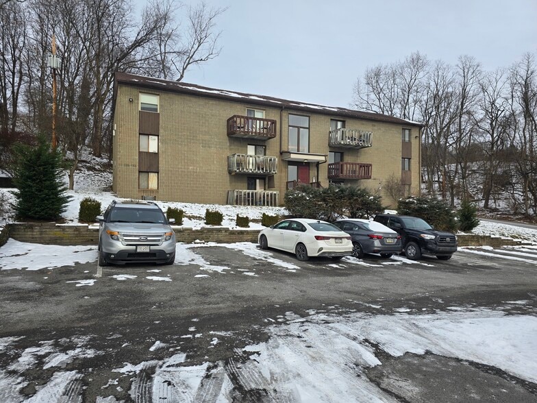 711 Cubbage St, Carnegie, PA for sale - Building Photo - Image 3 of 53