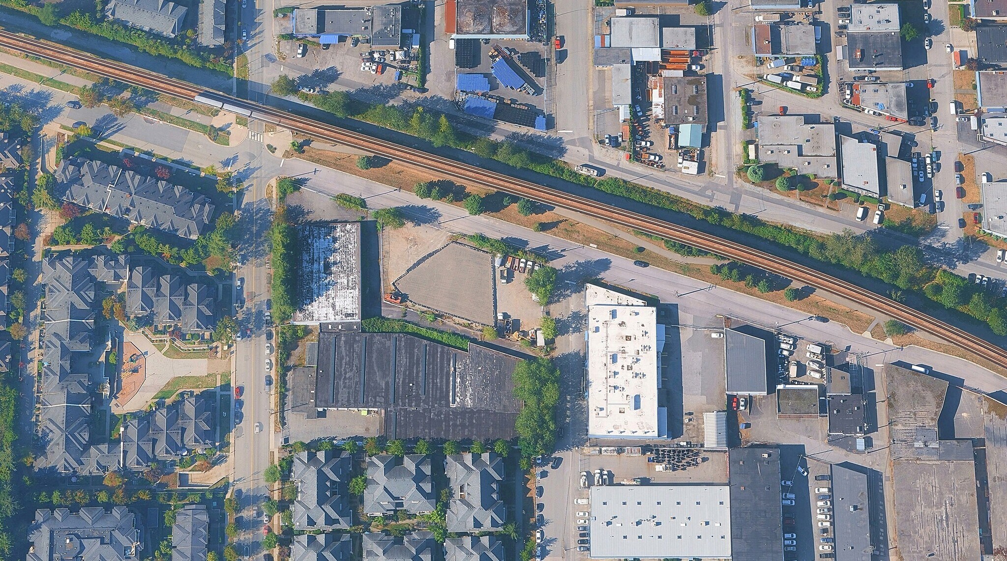 5650 Beresford St, Burnaby, BC for lease Building Photo- Image 1 of 4