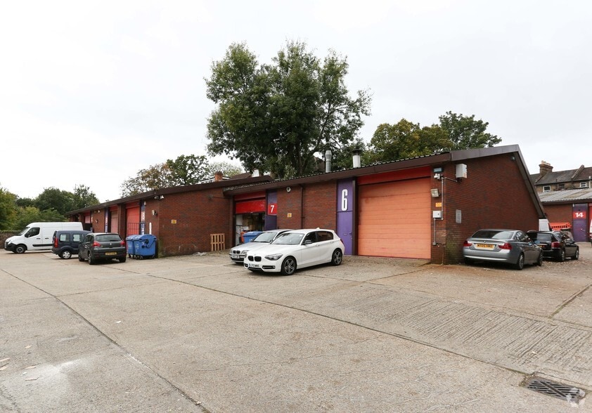 Clyde Vale, London for lease - Primary Photo - Image 1 of 1