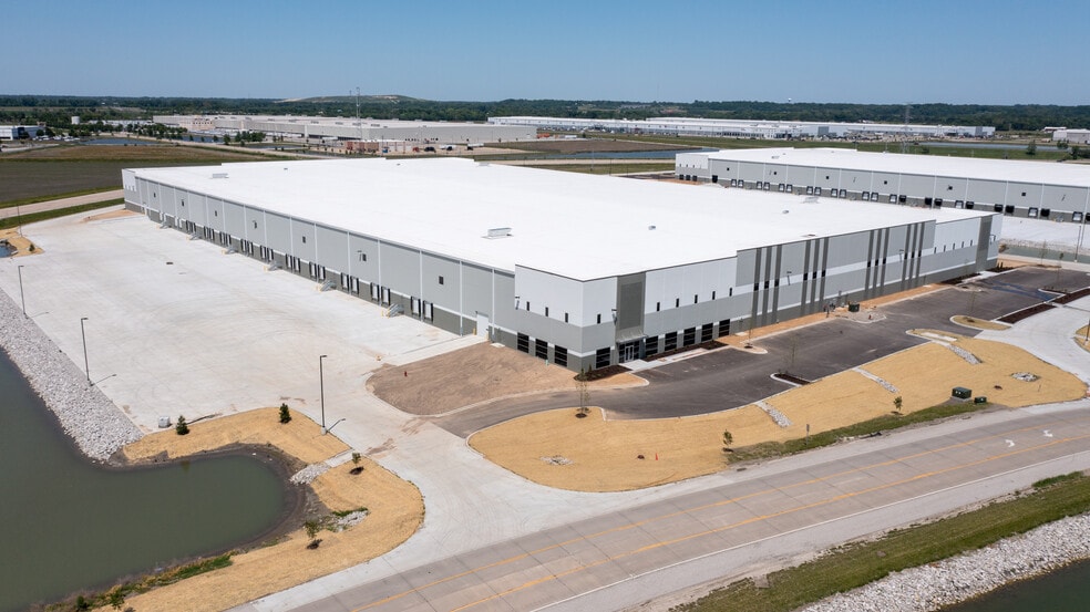 Gateway Panattoni, Edwardsville, IL for lease - Building Photo - Image 2 of 6