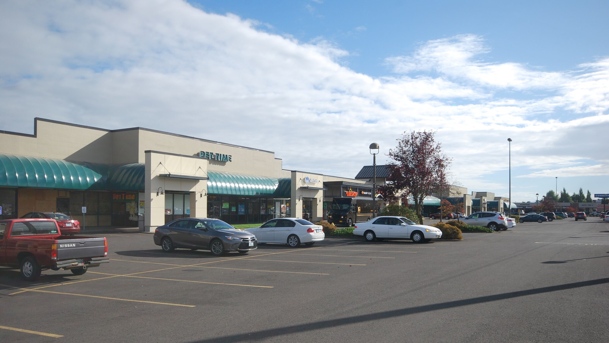 30013169 W 11th Ave, Eugene, OR 97402 Marketplace West