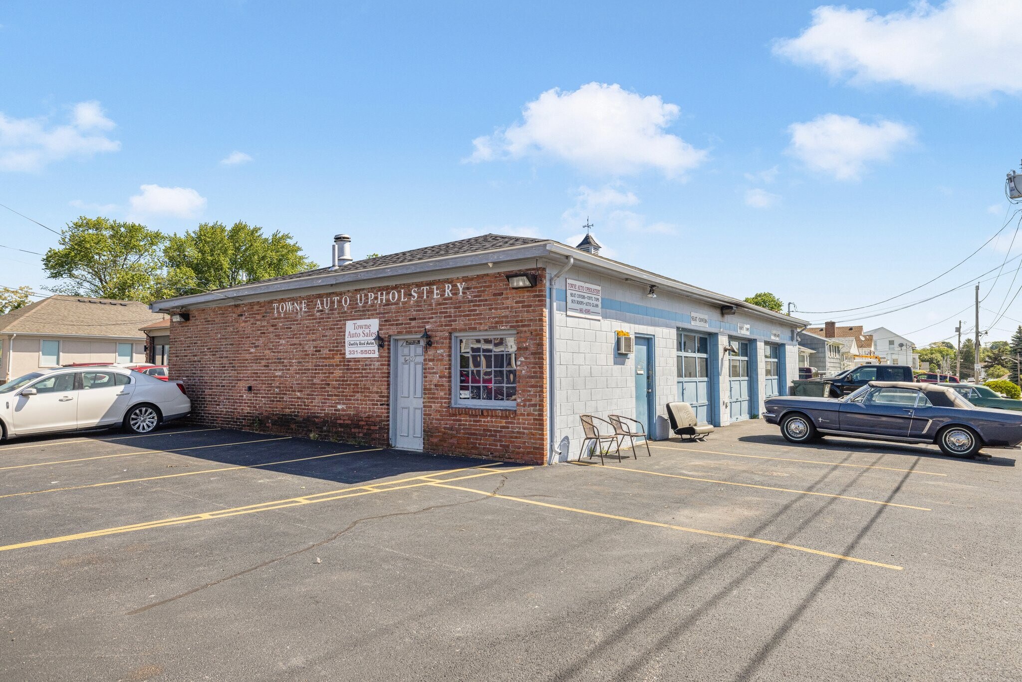 627 Killingly St, Johnston, RI for sale Primary Photo- Image 1 of 1