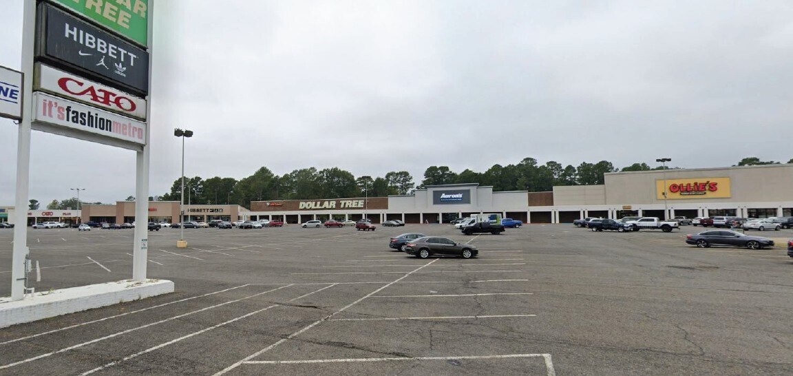 9140-9162 Mansfield Rd, Shreveport, LA for lease Building Photo- Image 1 of 2