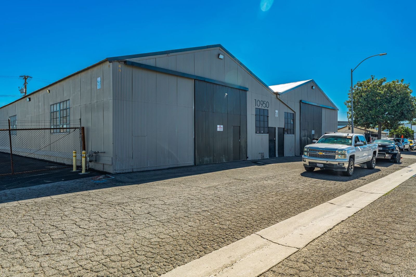10950 Vulcan St, South Gate, CA for sale Primary Photo- Image 1 of 3