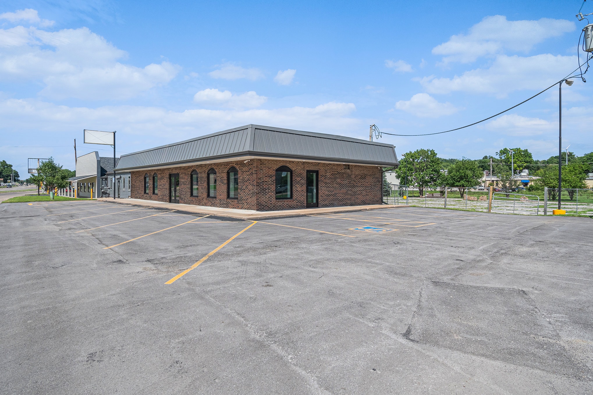 3525 N 90th St, Omaha, NE for sale Building Photo- Image 1 of 17