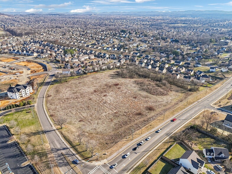Commonwealth Drive, Spring Hill, TN for sale - Building Photo - Image 3 of 11