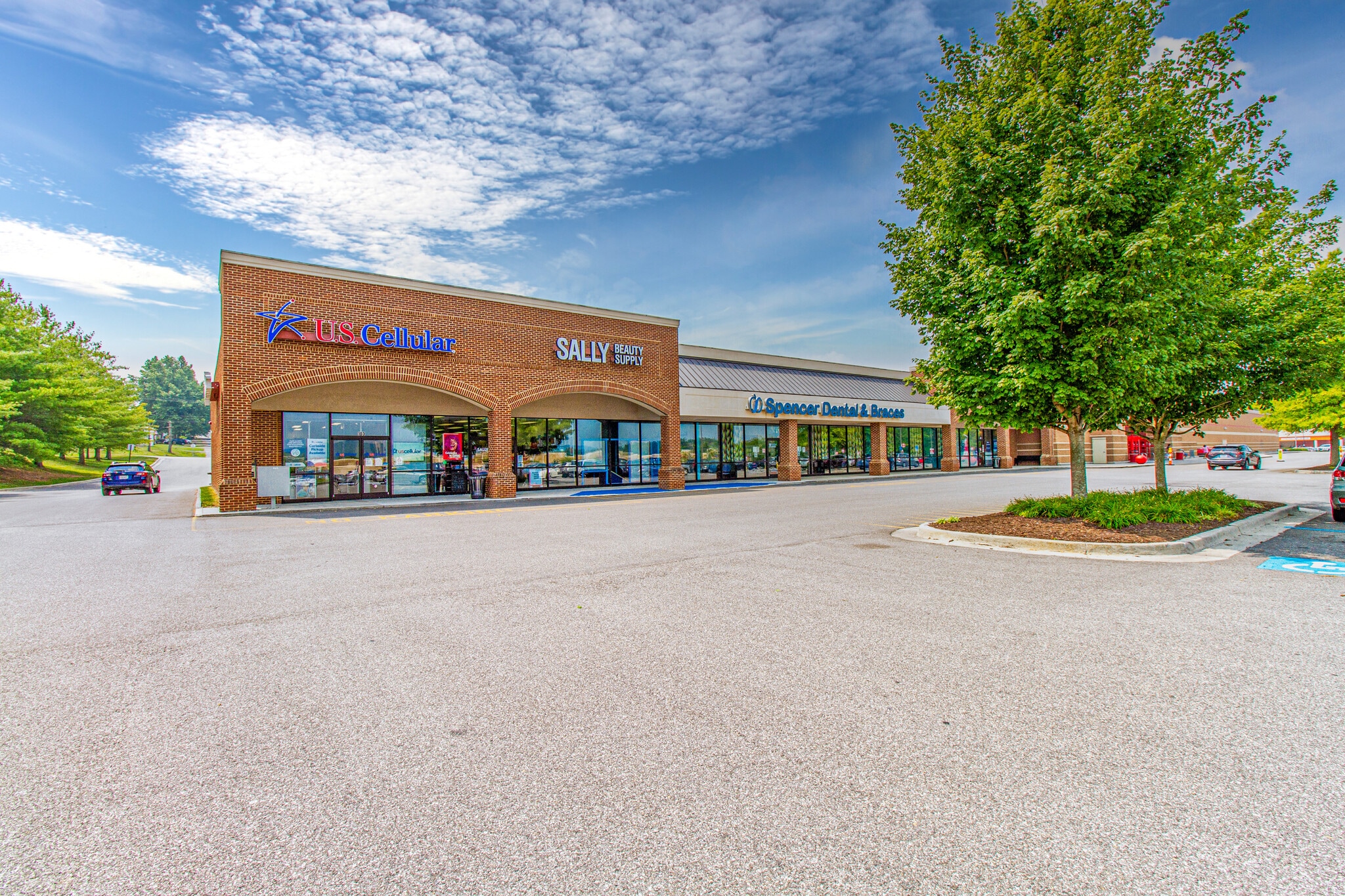 Shops to Spradlin Farms, Christiansburg, VA 24073 Fully Occupied