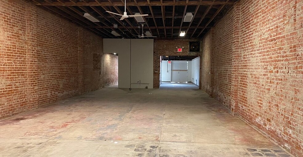 4875 W Washington Blvd, Los Angeles, CA for lease - Building Photo - Image 3 of 14