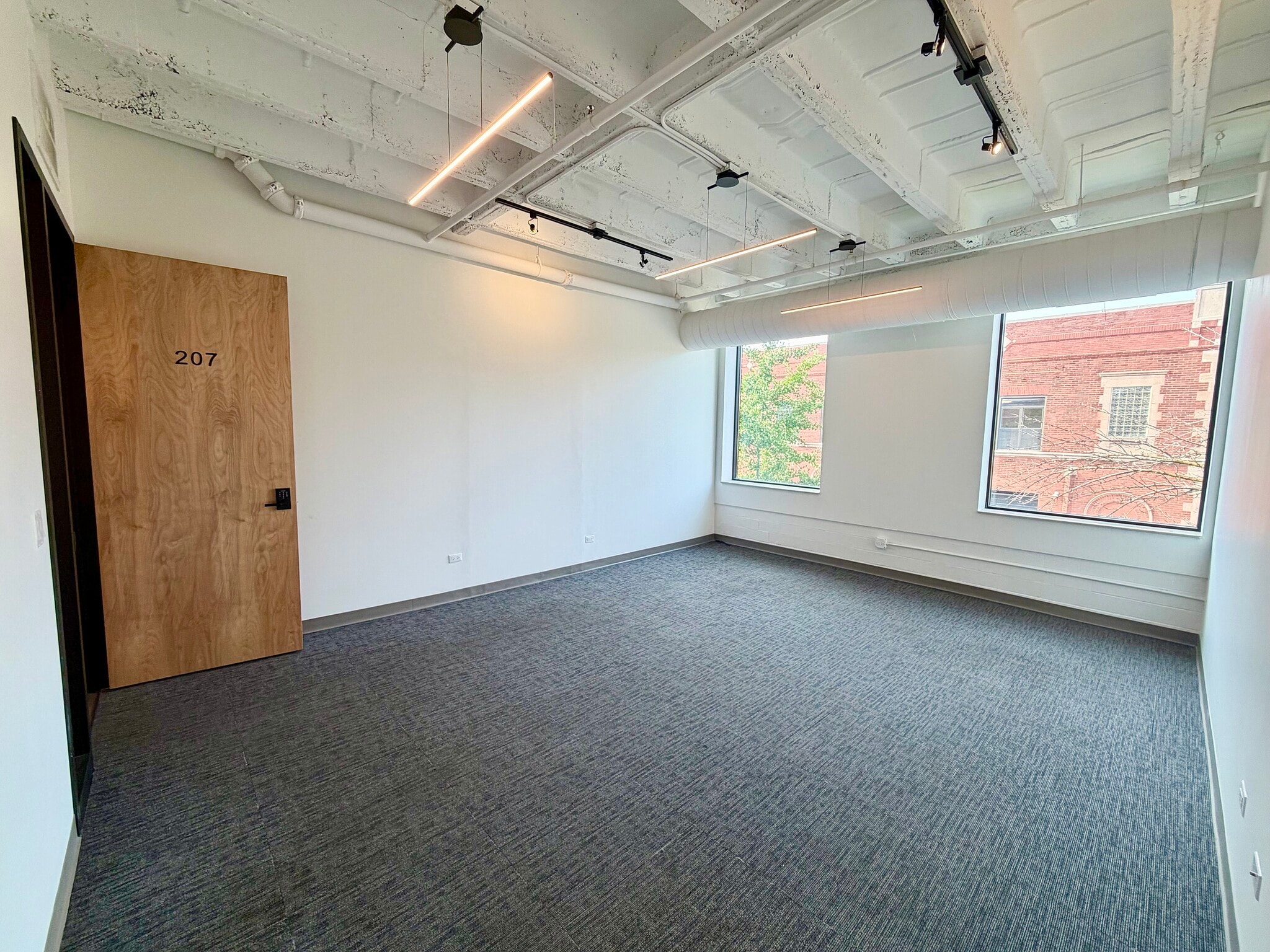 1801 W Berteau Ave, Chicago, IL for lease Interior Photo- Image 1 of 4