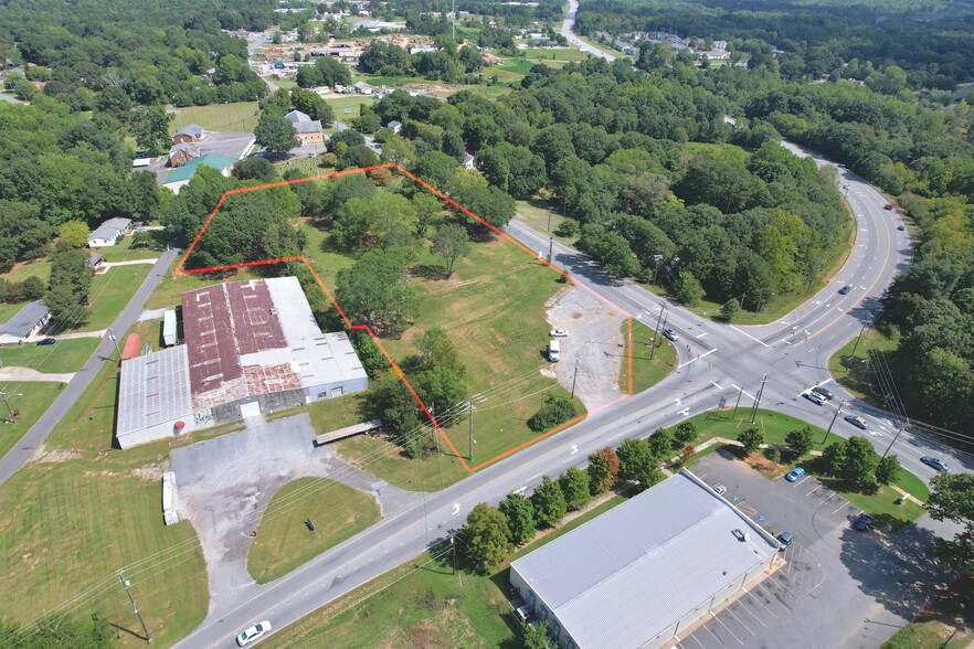 1772 S Lafayette St, Shelby, NC for sale - Building Photo - Image 3 of 11