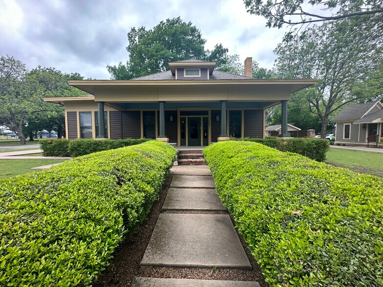 513 S 9th St, Midlothian, TX 76065 513 S 9th Street, Midlothian