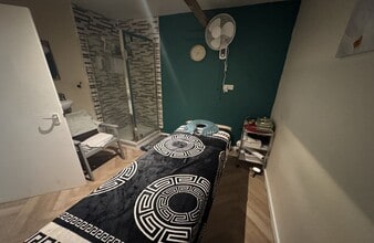 Cherry Orchard Rd, Croydon for lease Interior Photo- Image 2 of 4