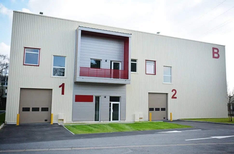 16 Rue Ampère, Pontoise for lease Building Photo- Image 1 of 6